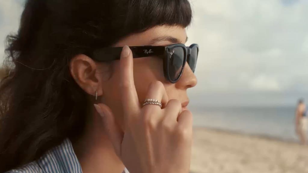 Ray-Ban Meta Skyler Smart Glasses - Your Innovative Wearable Tech